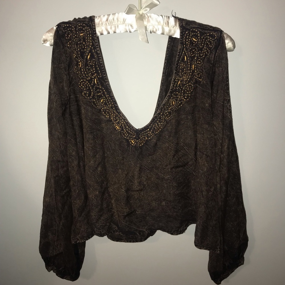 cropped long sleeve w/ slits